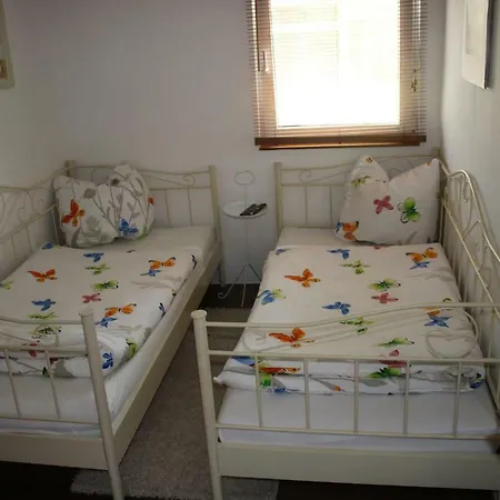 Appartement Fewoteltow *